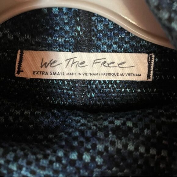 We‎ The Free Sunny Days knit mock turtleneck with kimono sleeves, size XS - Picture 4 of 7